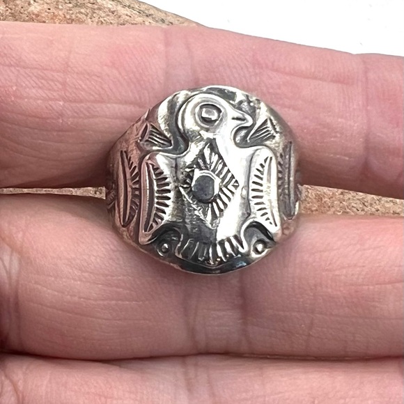 Navajo Bell Trading Style Fred Harvey Sterling Silver Thunderbird Ring 7 - Picture 3 of 7